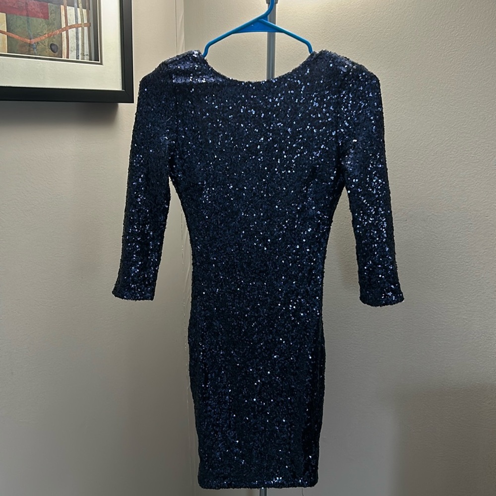 Sequined TOBI bodycon backless dress.
